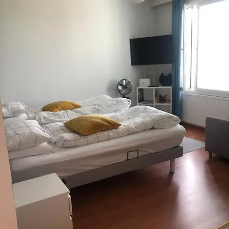 Apartment Two Bedroom View To The Sea Glassed Balcony Free Private Parking *