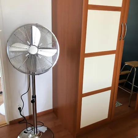 Two Bedroom View To The Sea Glassed Balcony Free Private Parking アパート *