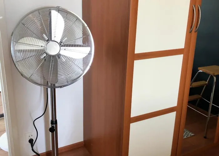 Two Bedroom View To The Sea Glassed Balcony Free Private Parking アパート *