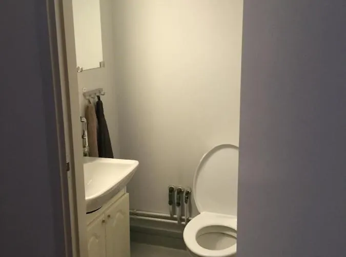 Two Bedroom View To The Sea Glassed Balcony Free Private Parking